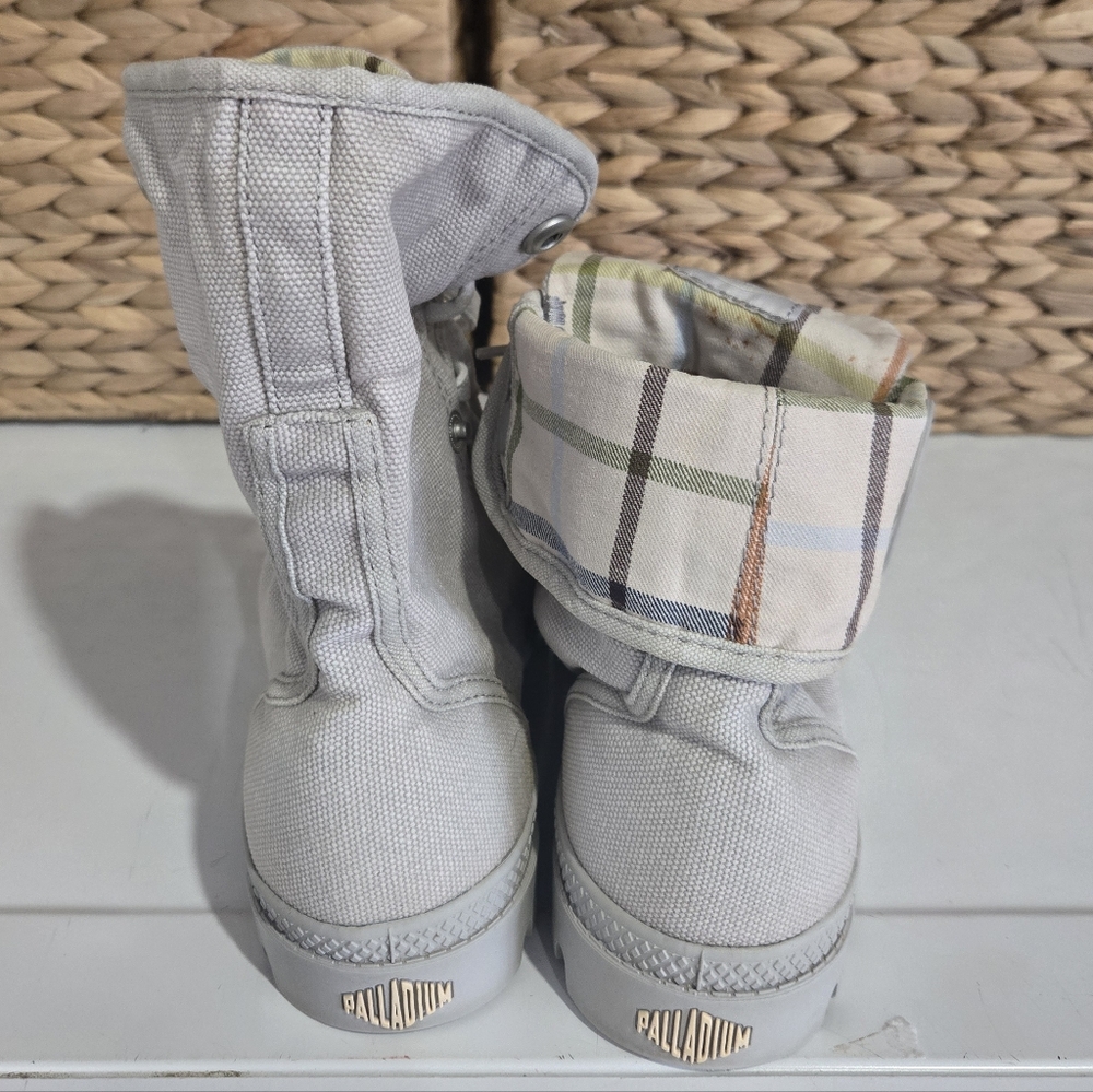Palladium Gray Combat Boots with Plaid Lining - Picture 5 of 9